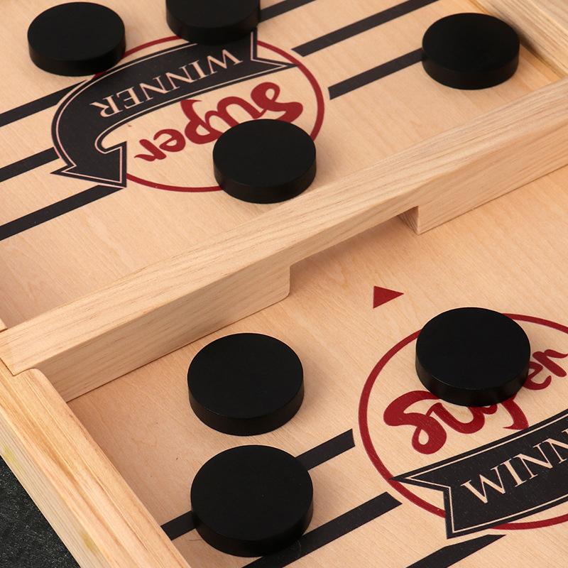 Holztischhockey Schießen Schach