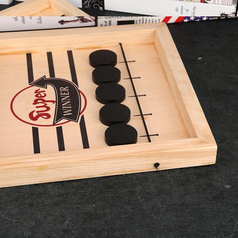 Holztischhockey Schießen Schach