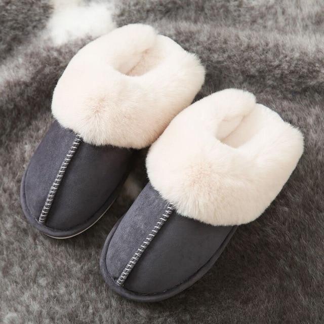 Weiche Plüsch-Schuhe zum Hineinschlüpfen